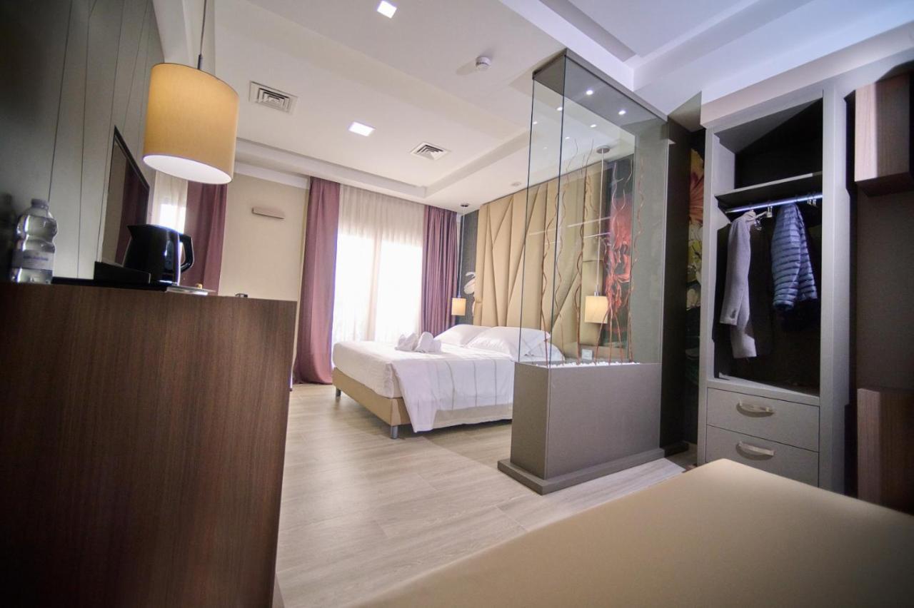 Park Hotel Le Dune Di Giovino Катандзаро Экстерьер фото